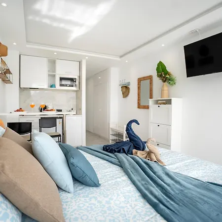 Stylish With Ocean View And Pool, Ponderosa, 322 Costa Adeje (Tenerife)
