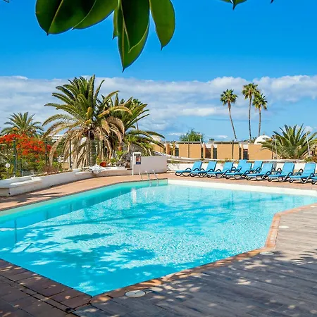 Stylish With Ocean View And Pool, Ponderosa
